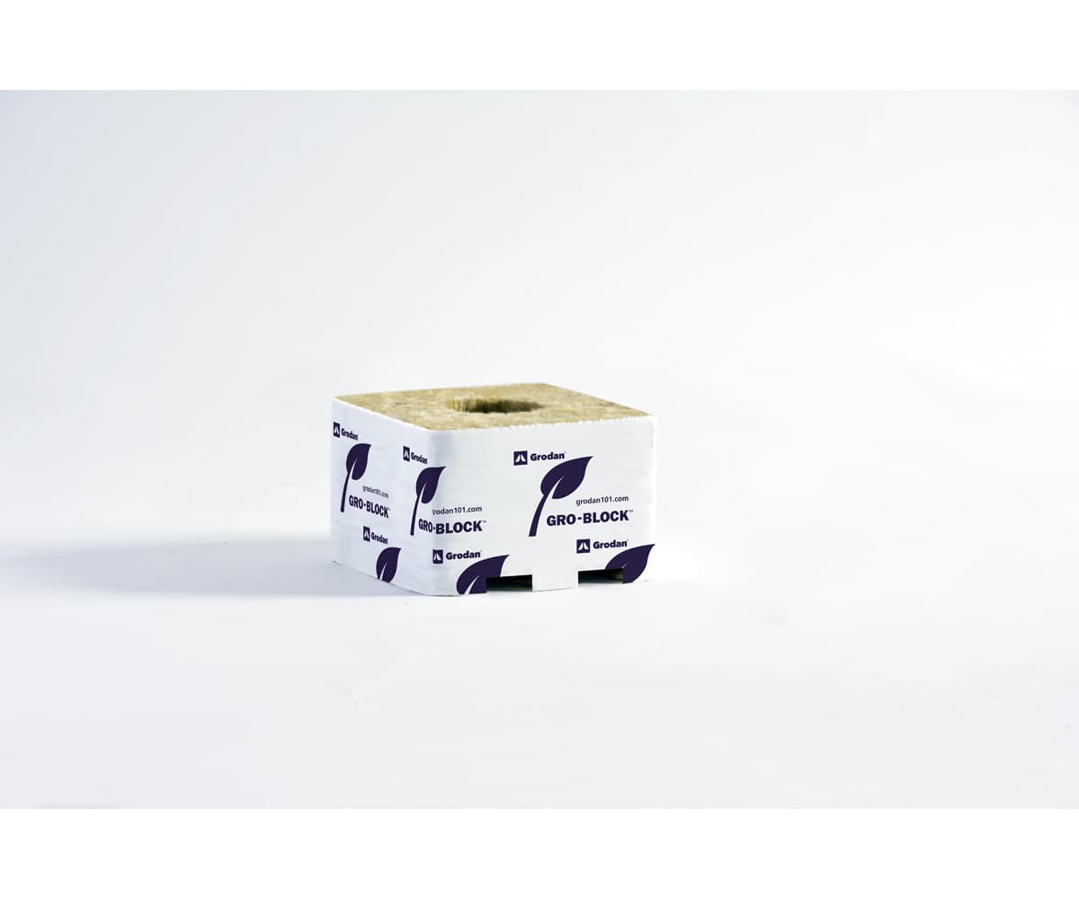 Gro Block Improved Small 4"GR6,5 w/ hole 4"x4"2.6" Strip * — product photo