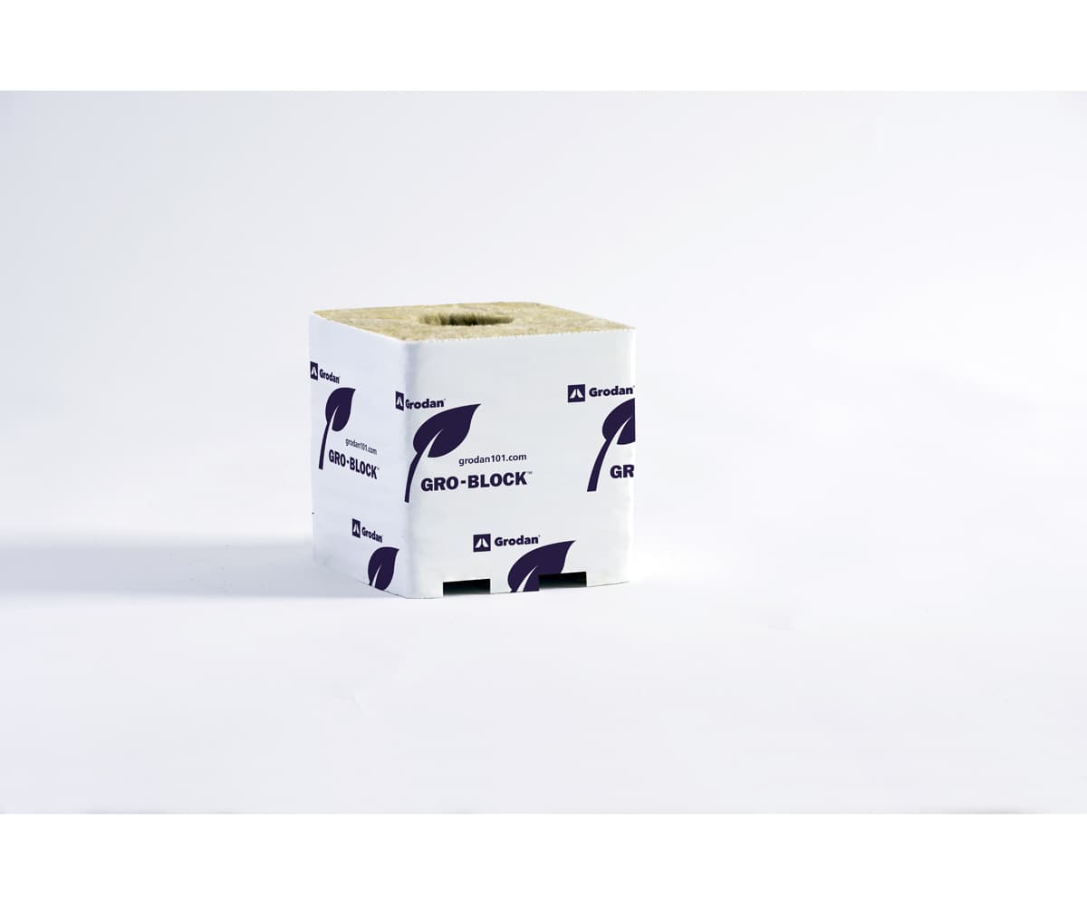 Gro Block Improved Large 4"GR10 w/ hole 4"x4"4" Strip * — product photo