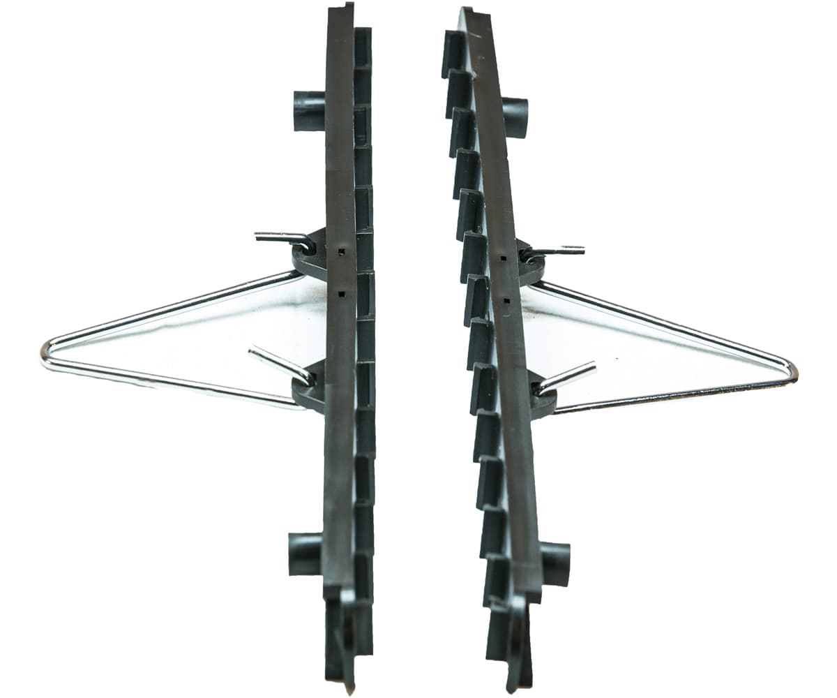 SunBlaster Universal T5 Light Strip Hanger — product photo