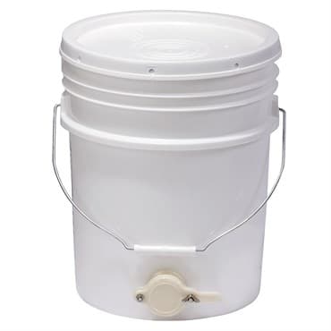 Miller 5 Gallon Plastic Bucket — photo 1 of 2