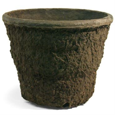 WP 12 TRADITIONAL SERIES GARDEN PLNTR 16/CS 103227 — photo 1 of 2