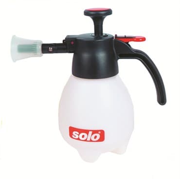 Solo 1L Piston Pump Hand Sprayer — photo 1 of 2