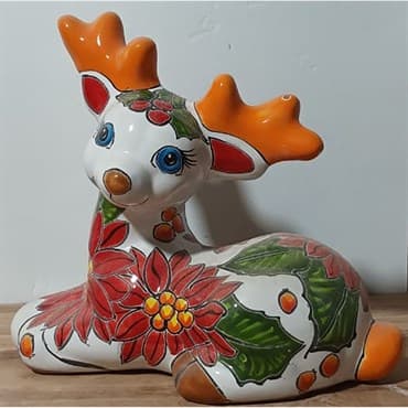 Talavera Reindeer Resting — photo 1 of 2
