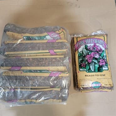Uni-Gro 8qt Orchid Bark 6/CS 180/PL — photo 1 of 2